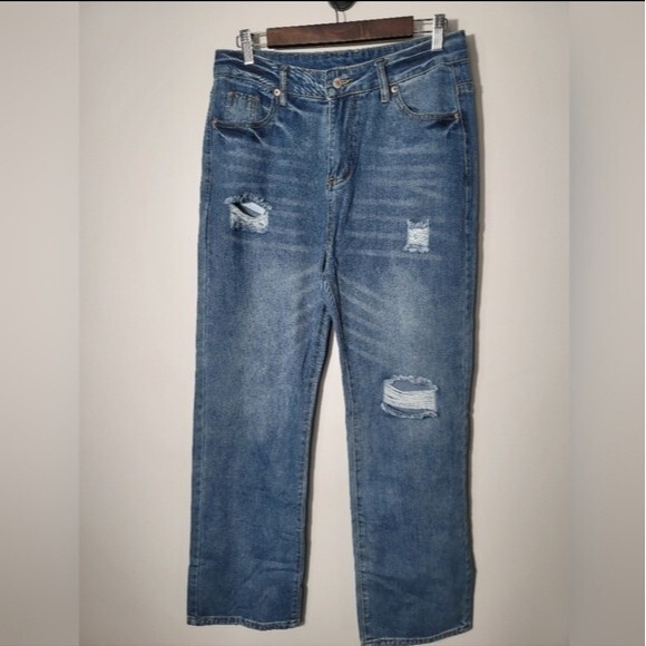 High-Waisted Wide leg Cropped Ankle Distressed Jeans Size Large - Picture 9 of 9